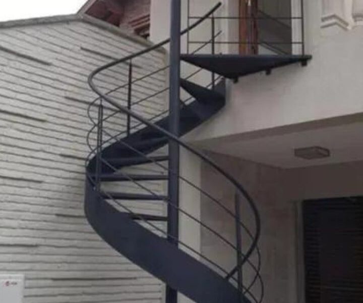 Scari Metalice Baia Mare Cu Garantie | Tel.0771 253 209