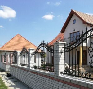 VINDEM GARDURI FIER FORJAT BISTRITA